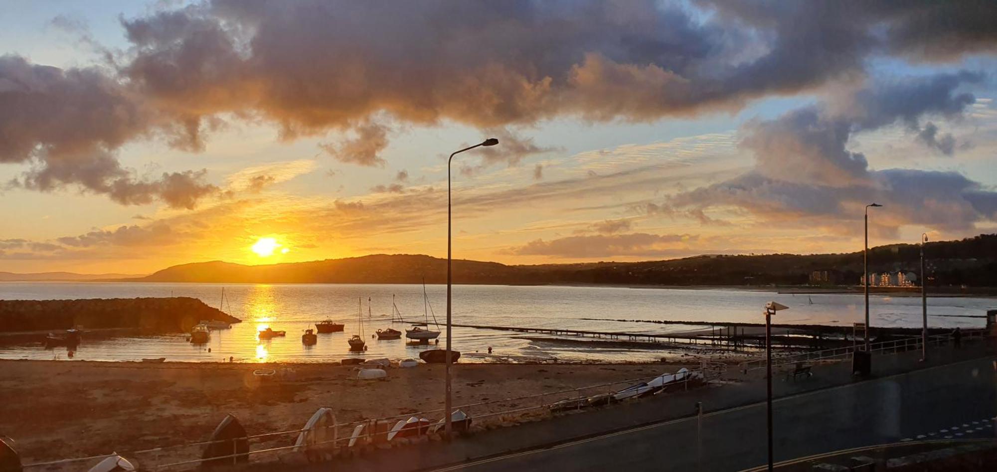 3 Harbour Views Daire Rhôs-on-Sea Dış mekan fotoğraf